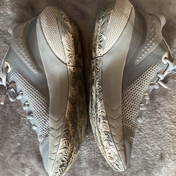 Under Armour - Picture 2 of 7